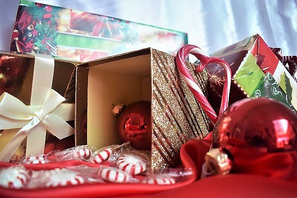 Tips to Choose Right Corporate Gifts in Singapore for Quality Business Gifts