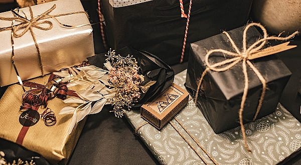 Corporate gift items